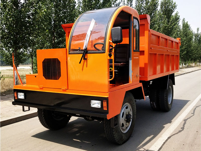 工程運輸四驅(qū)車